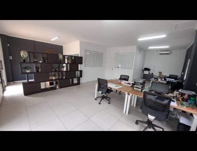 83M² OFFICE TO LET IN RICHARDS BAY CENTRAL